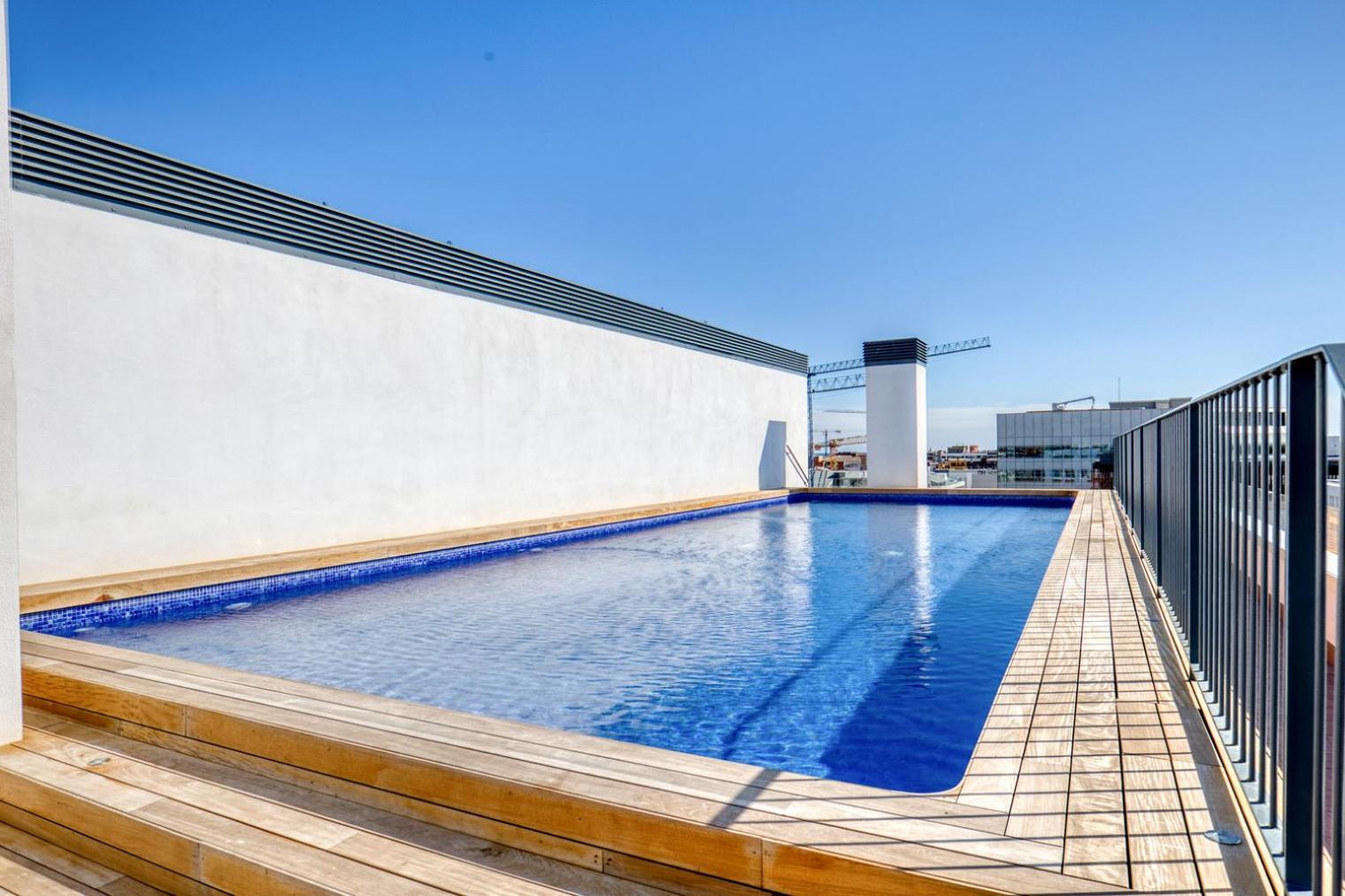 Blueground Poblenou Pool Nr Glories Bcn-37 *